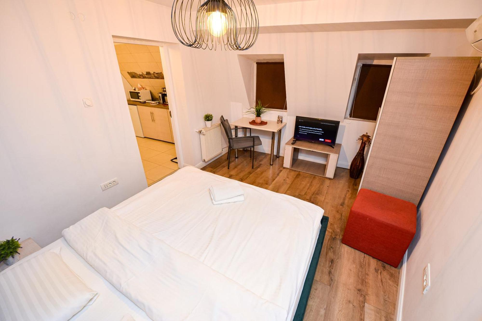The Lincoln Suites - Central Shabbat Friendly Apartments Βουκουρέστι Εξωτερικό φωτογραφία