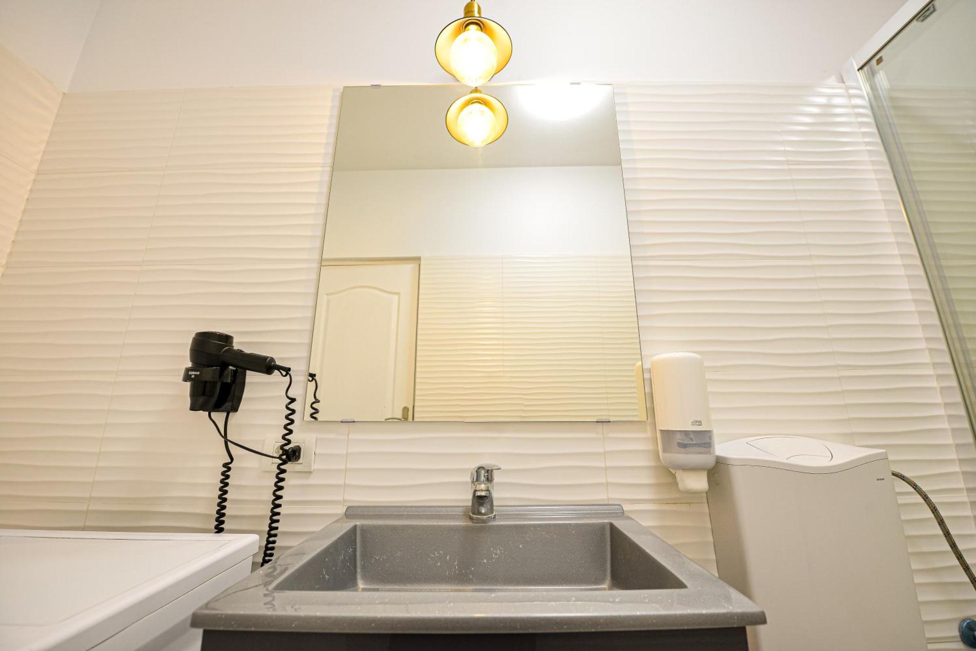 The Lincoln Suites - Central Shabbat Friendly Apartments Βουκουρέστι Εξωτερικό φωτογραφία