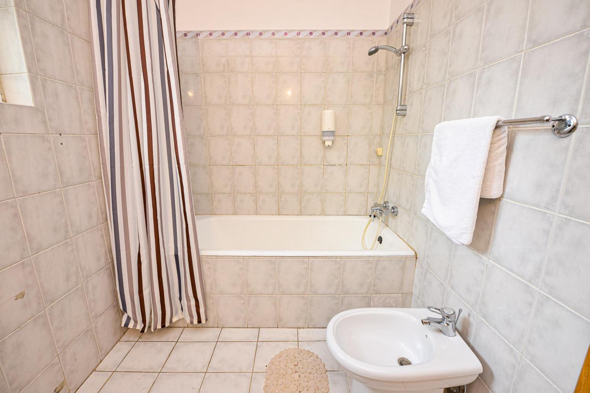 The Lincoln Suites - Central Shabbat Friendly Apartments Βουκουρέστι Εξωτερικό φωτογραφία