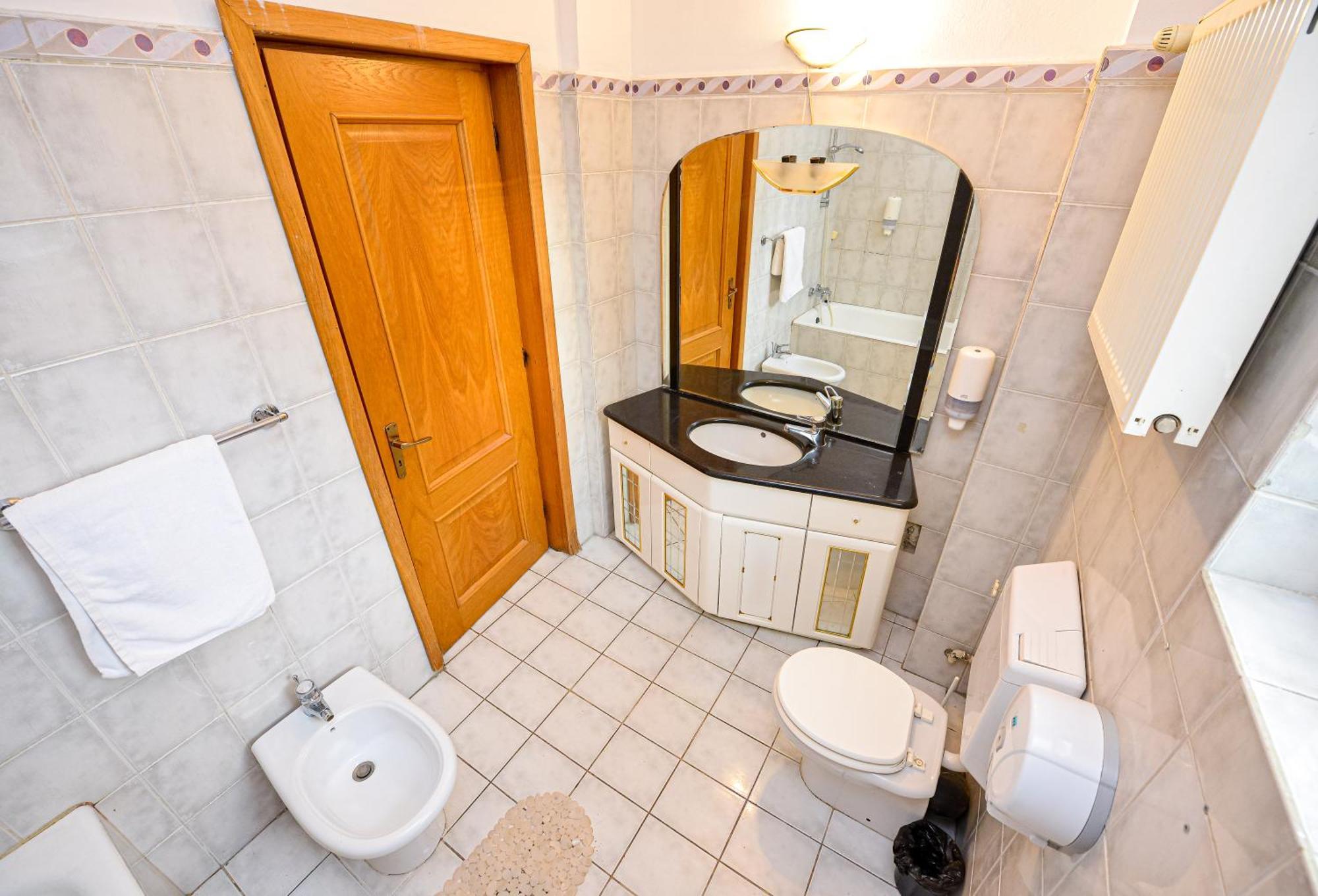 The Lincoln Suites - Central Shabbat Friendly Apartments Βουκουρέστι Εξωτερικό φωτογραφία